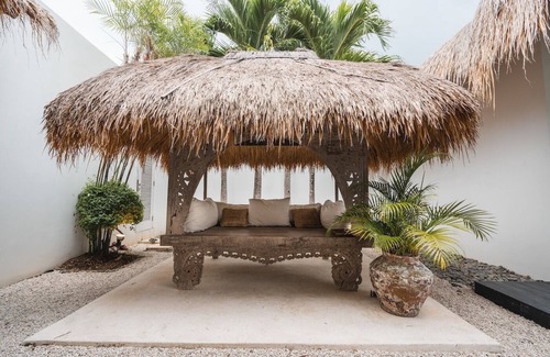 Laksmana Villa | Stunning Villa with Pool next to the Beach