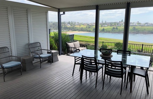 Kiama Heights House | Stunning water front location offering perfect blend of Beach & Coastal charm.n