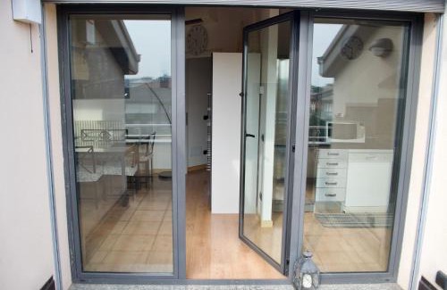 Como Apartment | Stupenda mansarda con balcone