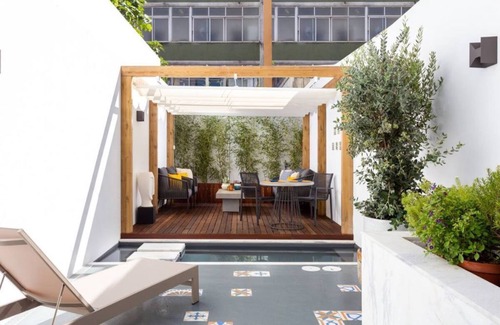 Lisbon Old Town Apartment | STUPENDO-2BR- Patio, Refresh Pond-A/C-Center-Free Park