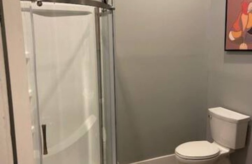 Jackson House | Stylish 1 bedroom studio with kitchenette