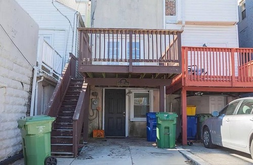 Downtown Baltimore House | Stylish 1bed/1 bath in townhouse in Baltimore city close to Johns Hopkins & UMMC