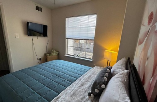 Henrico Apartment | Stylish 1BR Condo in City Center -Perfect Location