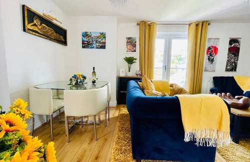 Brixham Apartment | Stylish 2 bed apartment in the heart of Brixham