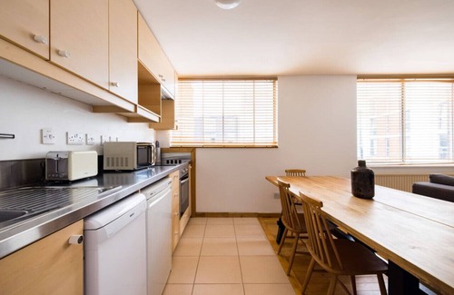Barbican Apartment | Stylish 2 Bed Flat Clerkenwell