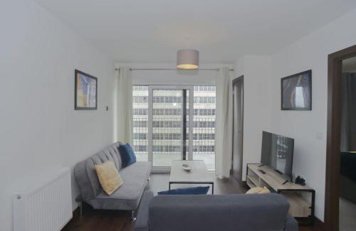 Southend-on-Sea Apartment | Stylish, 2-bedroom flat, Central Southend Flat, 11th floor
