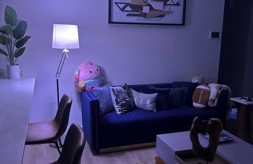 Barrington Oaks House | Stylish 2 bedroom house with office in Austin, near Domain,Apple,Downtown,Dell