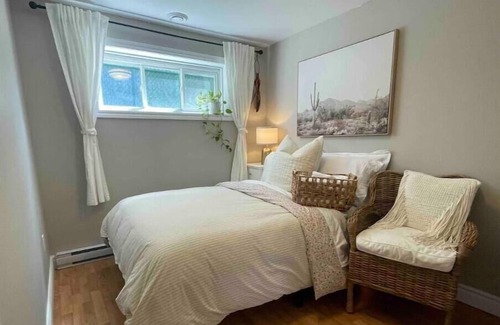 District Wright - Parc - de - la - Montagne Apartment | Stylish 2 BR in Hull, 10min DT Ottawa w/ Parking