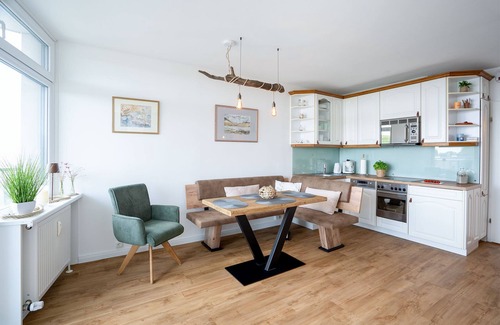 Pelzerhaken Apartment | Stylish 2-room apartment with sea view, balcony, sauna and pool