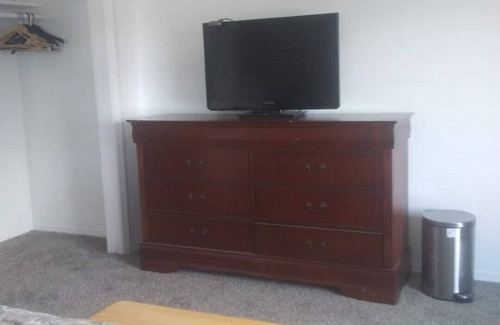 Lincoln Heights House | Stylish 2bd lower level apt in newer constructed south hill home