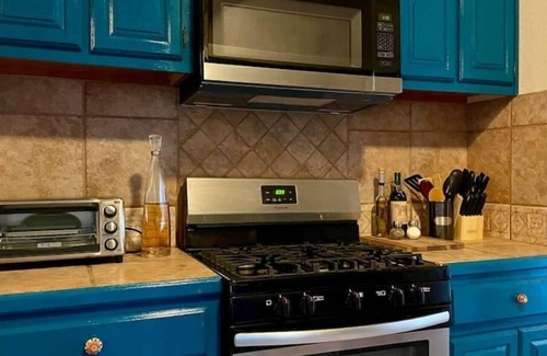 Las Cruces House | Stylish 3 bed with sunset views and game room