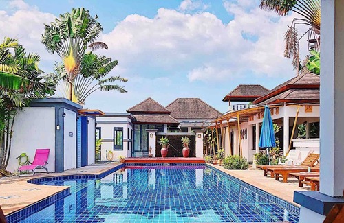Sa Khu House | Stylish 3br Pool Villa walk to beautiful Naiyang beach