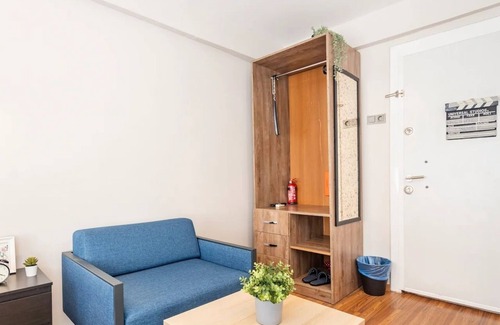 Old City Apartment | Stylish 3rd-Floor Studio - Fully Equipped - Fast WiFi & AC