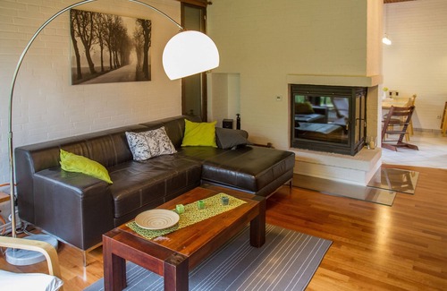 Bad Oldesloe House | Stylish and comfortably furnished vacation home with sauna.