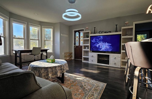 Hartford Apartment | Stylish and Cozy Apartment Near Downtown Hartford