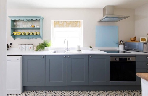 West Wittering Apartment | Stylish Apartment in Gastro Pub, West Wittering