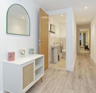 Herne Bay Apartment | Stylish Beach Front Retreat 2 Bedrooms