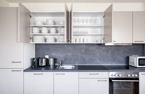 Brigittenau Apartment | Stylish Brigittenau 2BR w/Elevator & Garden, nr Shopping, by Blueground
