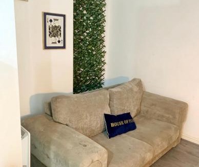 Ashton-under-Lyne Apartment | Stylish City Getaway Apartment