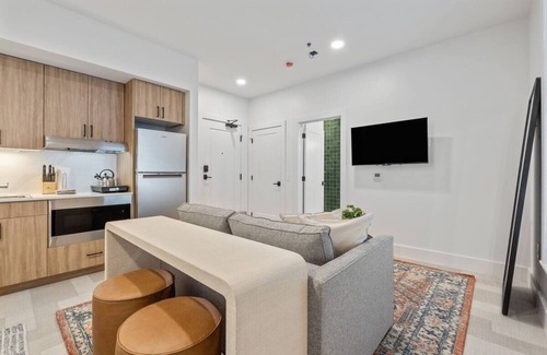 Main - Military Plaza Hotel | Stylish City Stay Near Market Square—Walk to Shops, Cafés & Landmarks | 2 Units