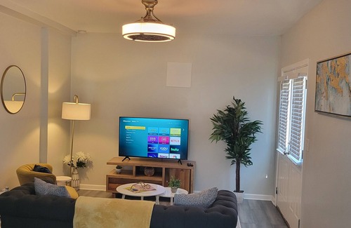 Grayson Apartment | Stylish Comfort Cozy Basement Apt in Quiet Neighborhood!