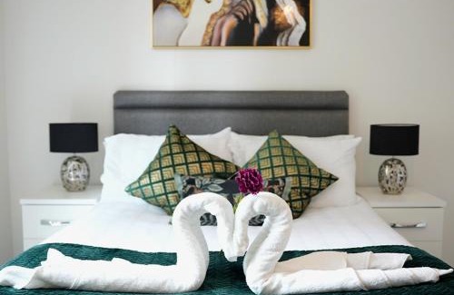 The Westside Apartment | Stylish & Cosy Central Bham Apt