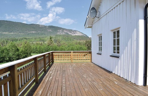 Hauggrend House | Stylish cottage in former post office from 1800. Very central location in beautiful nature.
