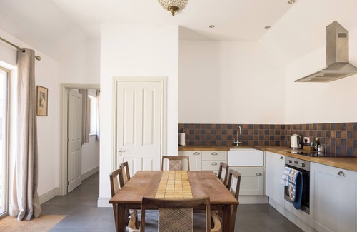 Croydon Cottage | Stylish cottages, countryside views, wood burning hot tubs, 20 mins to Cambridge