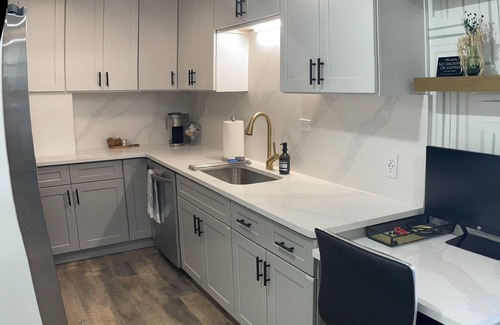 Peachtree Center Condo | Stylish downtown condo with amazing views.