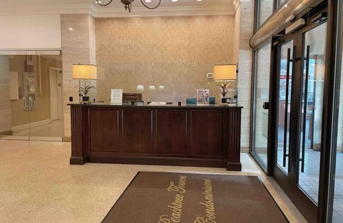 Peachtree Center Condo | Stylish downtown condo with amazing views.