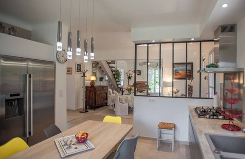 Cereste House | Stylish family home with piano and private pool