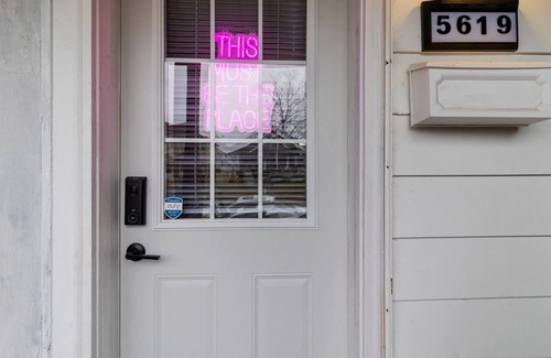 West Allis House | Stylish Gem With Fun Hidden Door, Centrally Located to Milwaukees Attractions