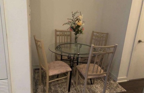 Humber Bay Condo | Stylish Lakeshore Room: Perfect Getaway with Great Amenities!