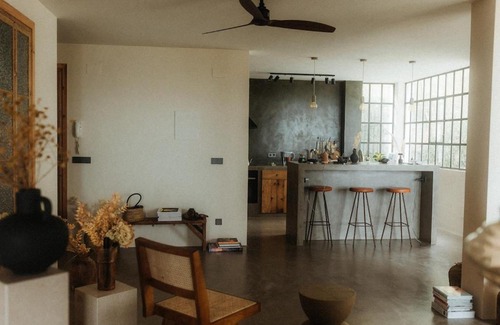 San Ambrosio Apartment | Stylish Loft with Nature Views, Balcony in the heart of Vejer