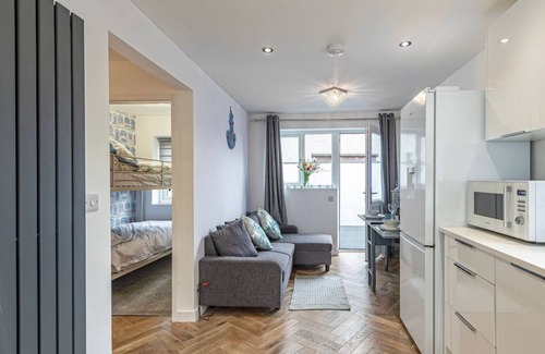 Trearddur Bay House | Stylish modern seaside cottage 'The Cove'