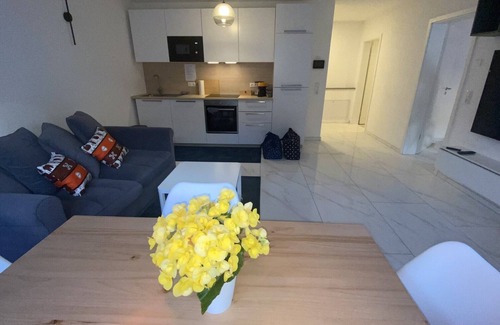 Ichenhausen Apartment | Stylish new build apartment/Legoland
