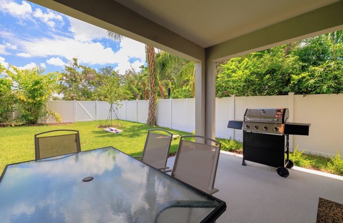 Tampa Heights House | Stylish Oasis - Riverwalk, Downtown, Armature
