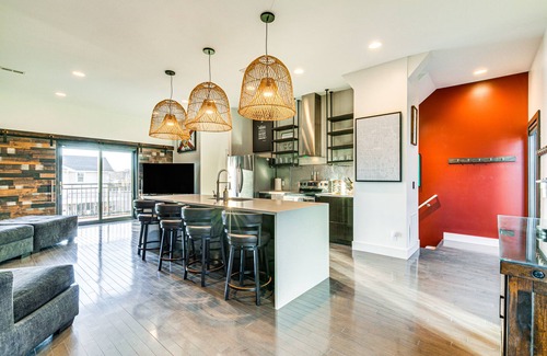 Downtown Omaha House | Stylish Omaha Home w/Balcony - 2 Mi to Downtown!