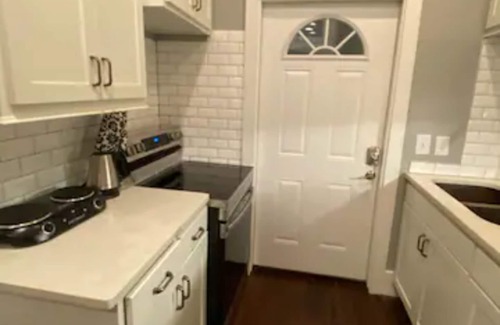 Downtown Jackson Apartment | Stylish one bedroom apartment in downtown Jackson