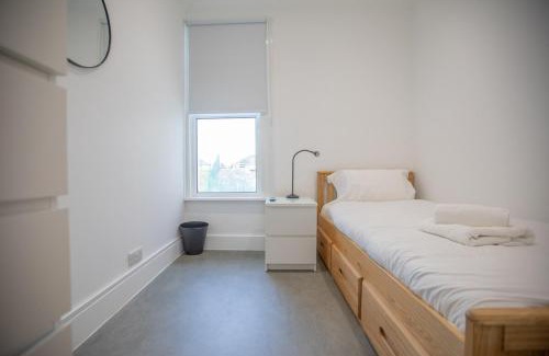 Portsmouth Apartment | Stylish Refurbished 3-Bed Haven