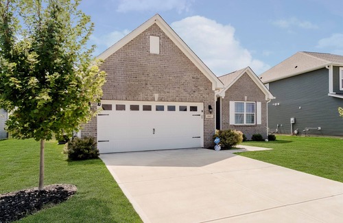 Maxwell House | Stylish Retreat in McCordsville!