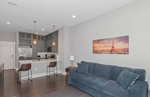 North Decatur Apartment | Stylish Retreat: Prime Location