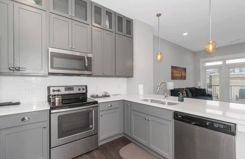 North Decatur Apartment | Stylish Retreat: Prime Location