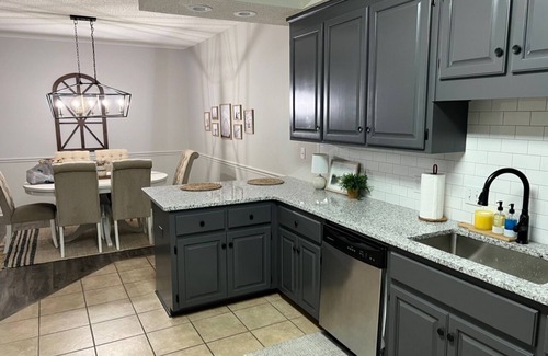 Enterprise House | Stylish & Spacious Townhouse Near Fort Rucker – Cozy, Clean & Convenient Stay