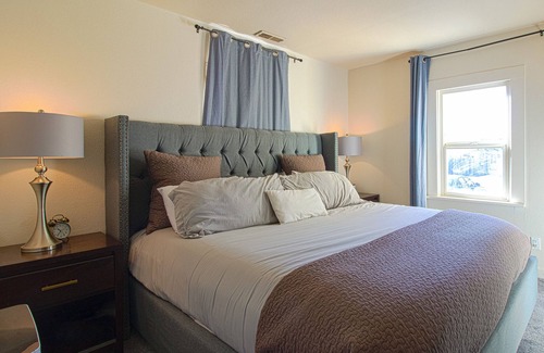 St. Helens House | Stylish St. Helens Bungalow Haven