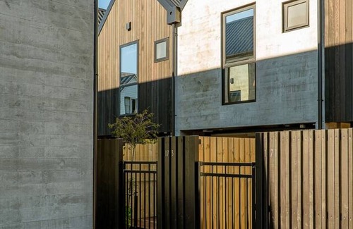 Christchurch City Centre House | Stylish Stay – Heart of the CBD