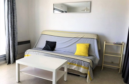 Le Pouliguen Apartment | Stylish Studio Near Harbor & City Center - Le Pouliguen