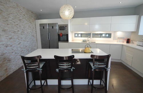 Tias Villa | Stylish Tias Villa | 4 Bedrooms | Villa.