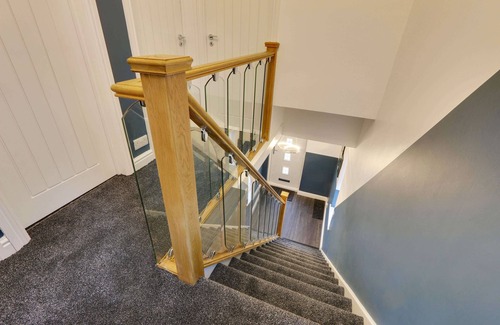 Sheffield House | Stylish, Upmarket 4 Bedroom House, Free Parking, Close to City Centre