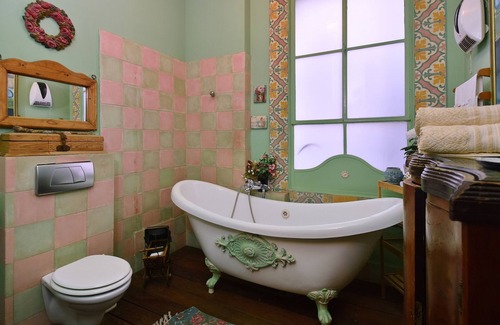 Binyamina-Giv'at Ada Villa | Stylish Villa on the country side
